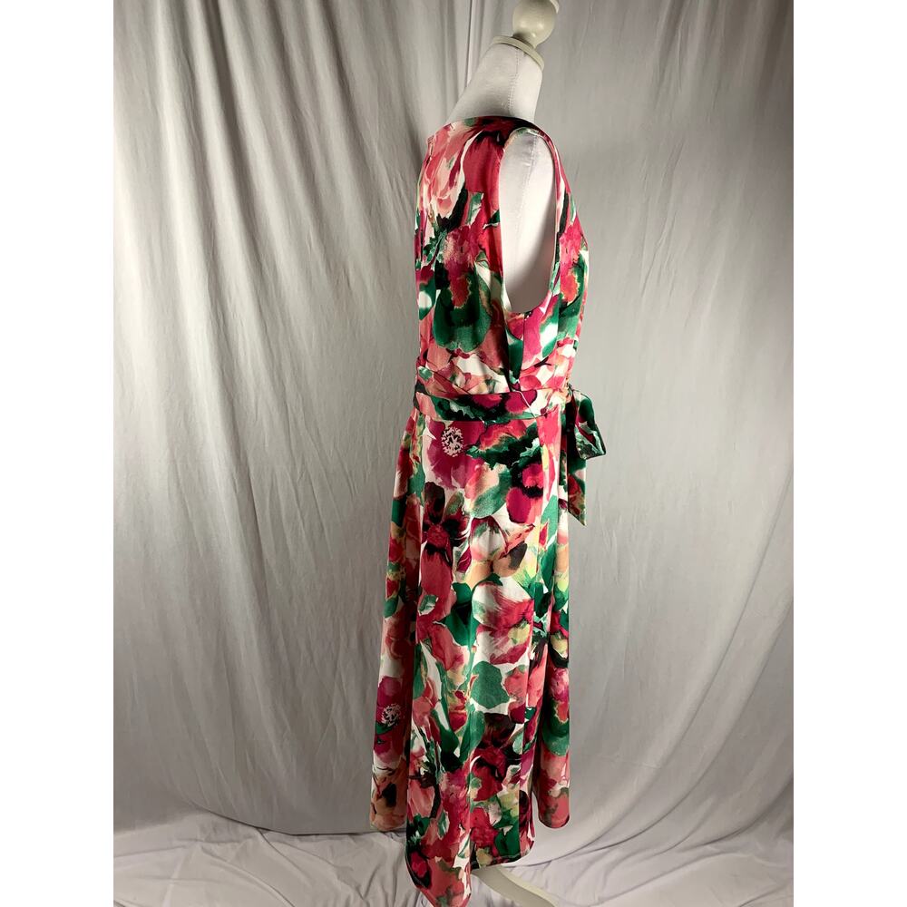 Kasper Women’s Size 16 Vanilla Ice Floral Scuba Tie Waist Fit & Flare Dress - Picture 3 of 5